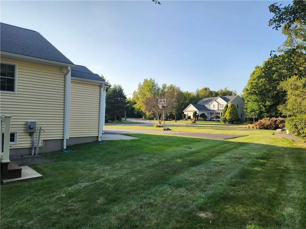 2 Jay Court Cranston RI 02921