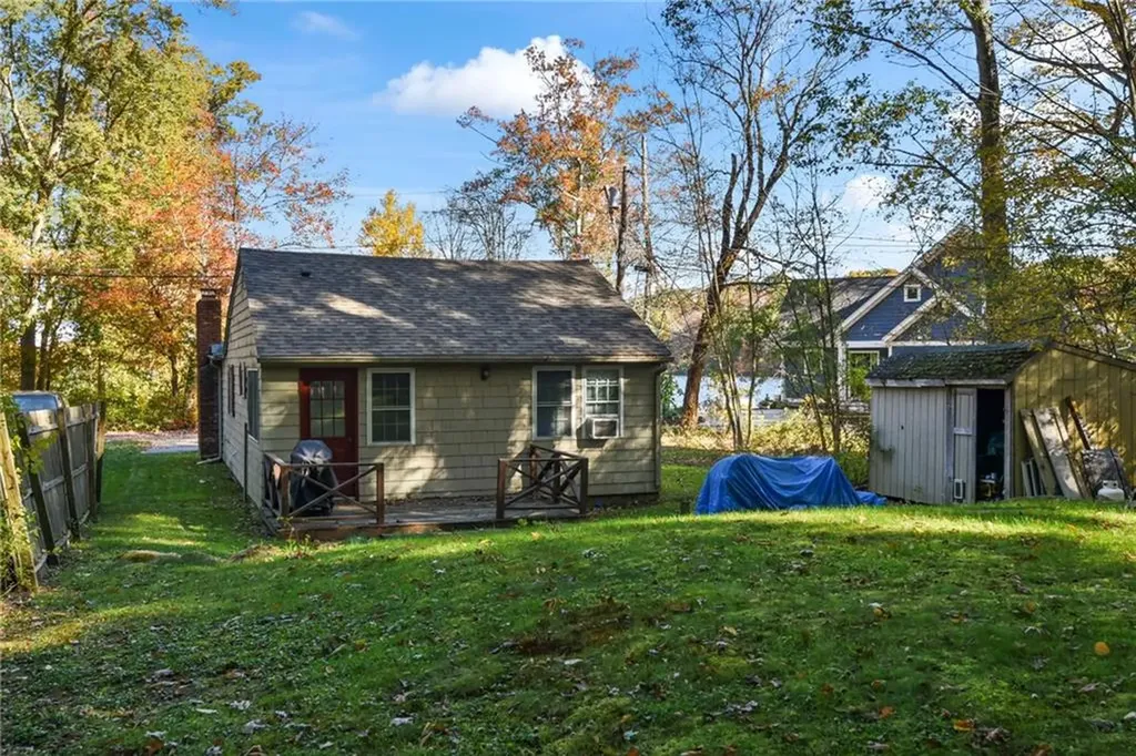 301 Richardson Road Coventry RI 02816
