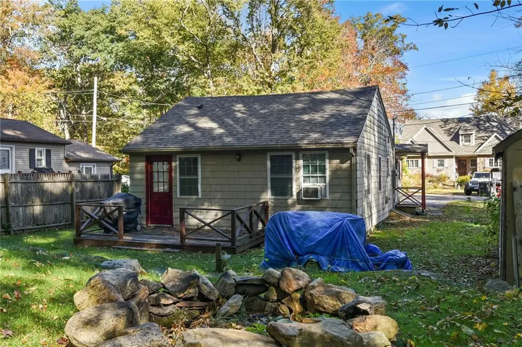 301 Richardson Road Coventry RI 02816