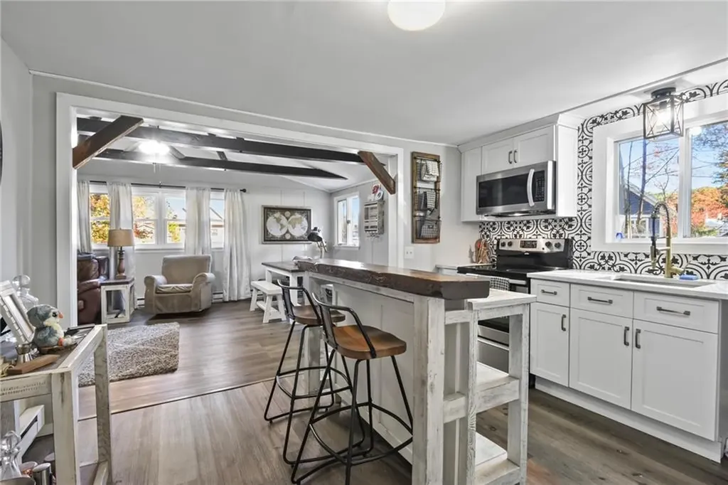 301 Richardson Road Coventry RI 02816