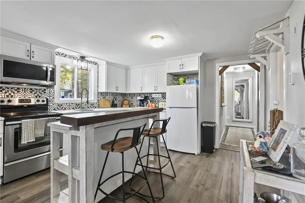 301 Richardson Road Coventry RI 02816