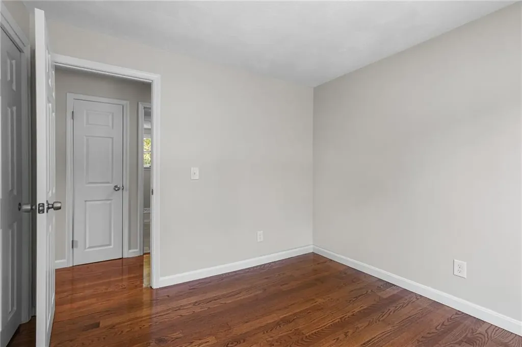6 Glenview Court Coventry RI 02816