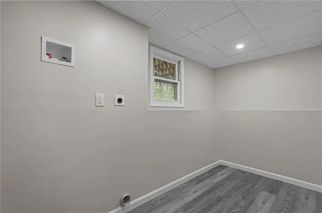 6 Glenview Court Coventry RI 02816