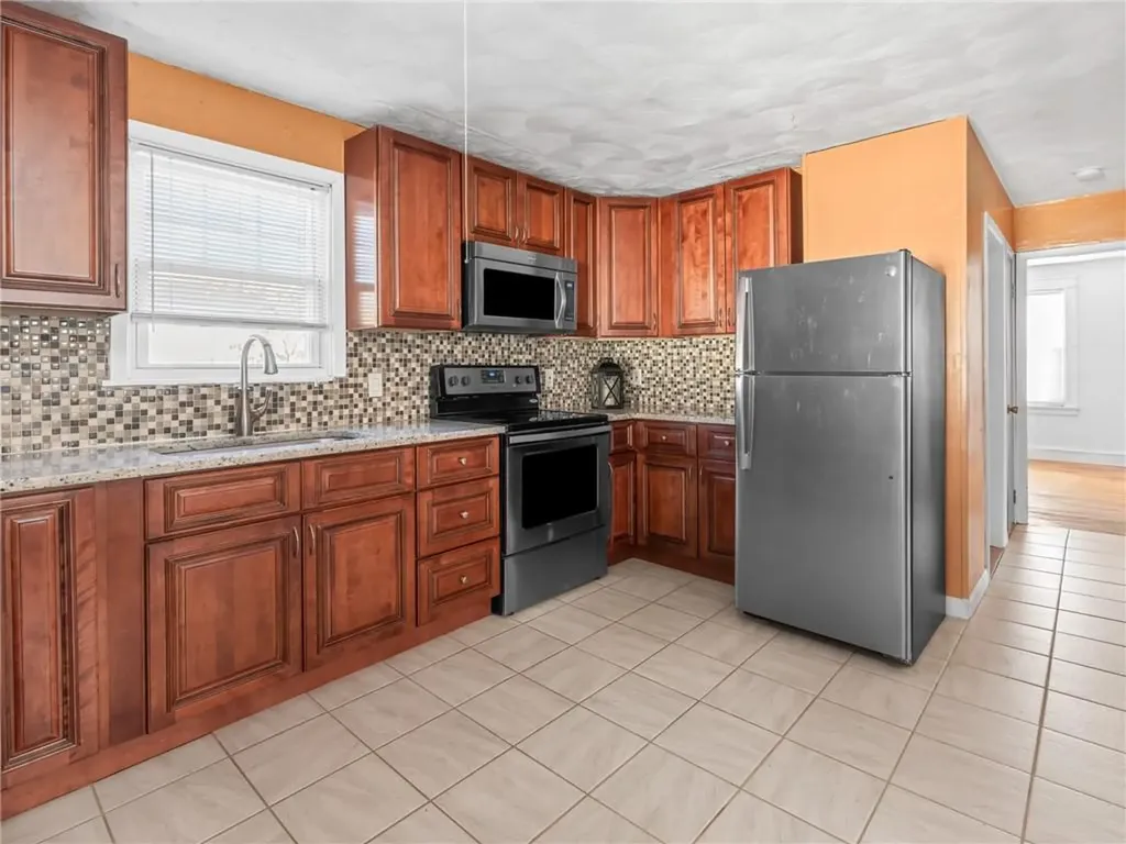 43 Laurens Street Cranston RI 02910