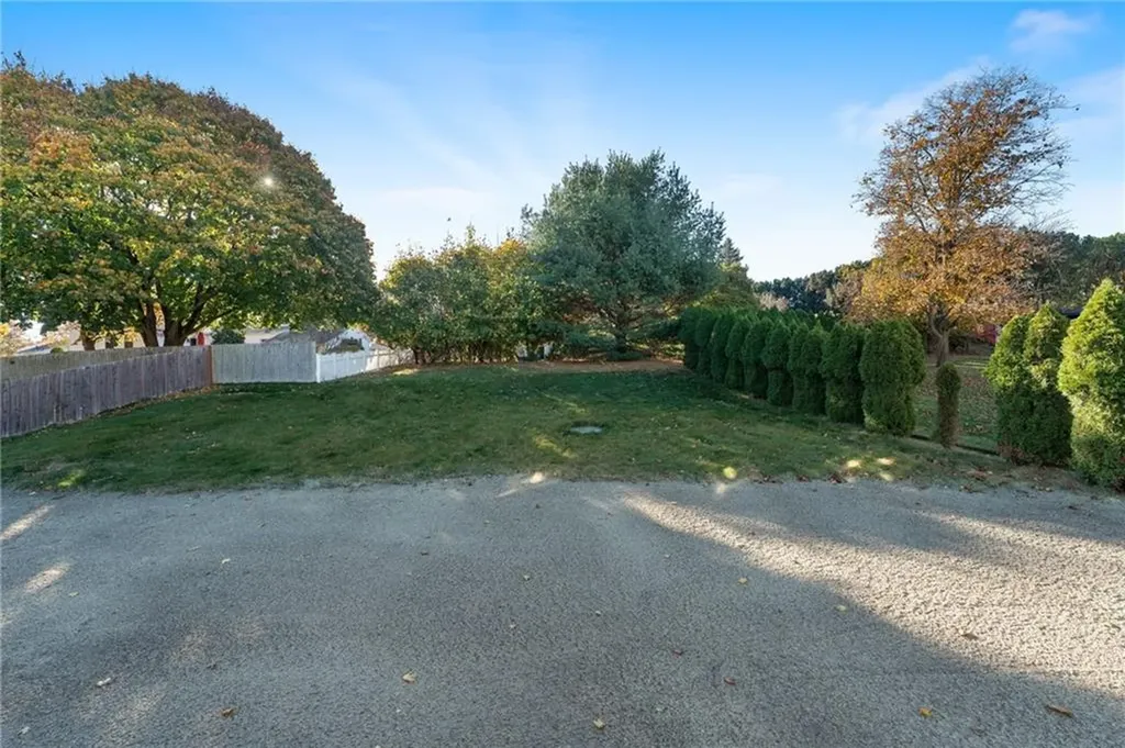 35 Whitewood Drive Cranston RI 02920