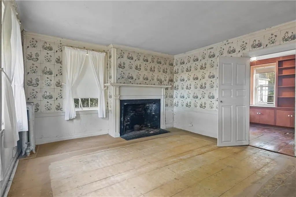 224 Hope Street Bristol RI 02809