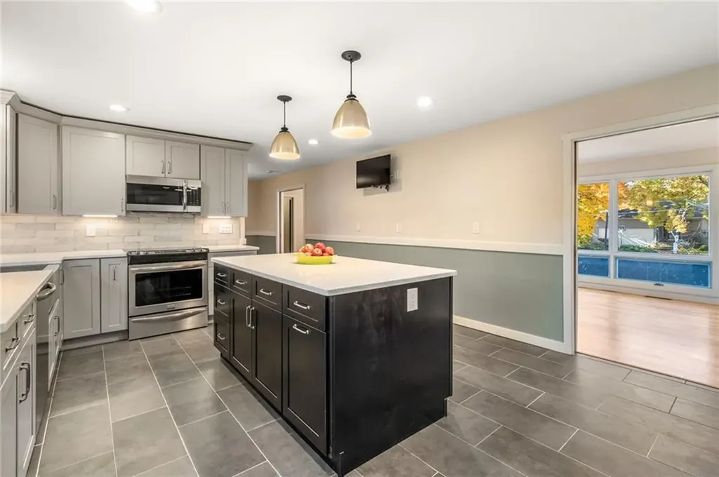 55 West River Parkway North Providence RI 02904