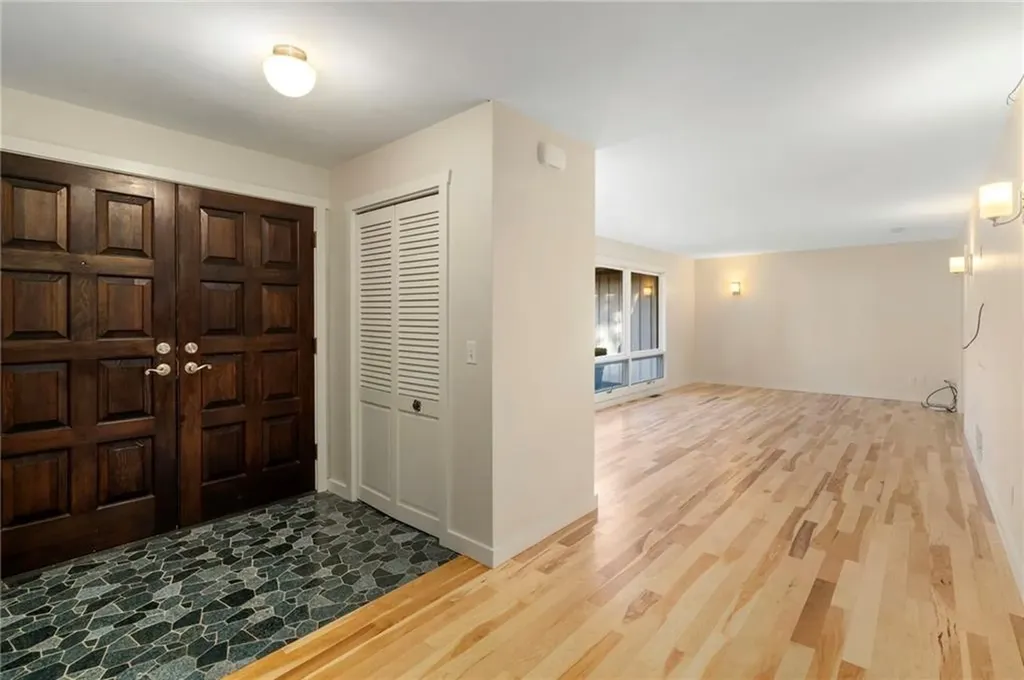 55 West River Parkway North Providence RI 02904