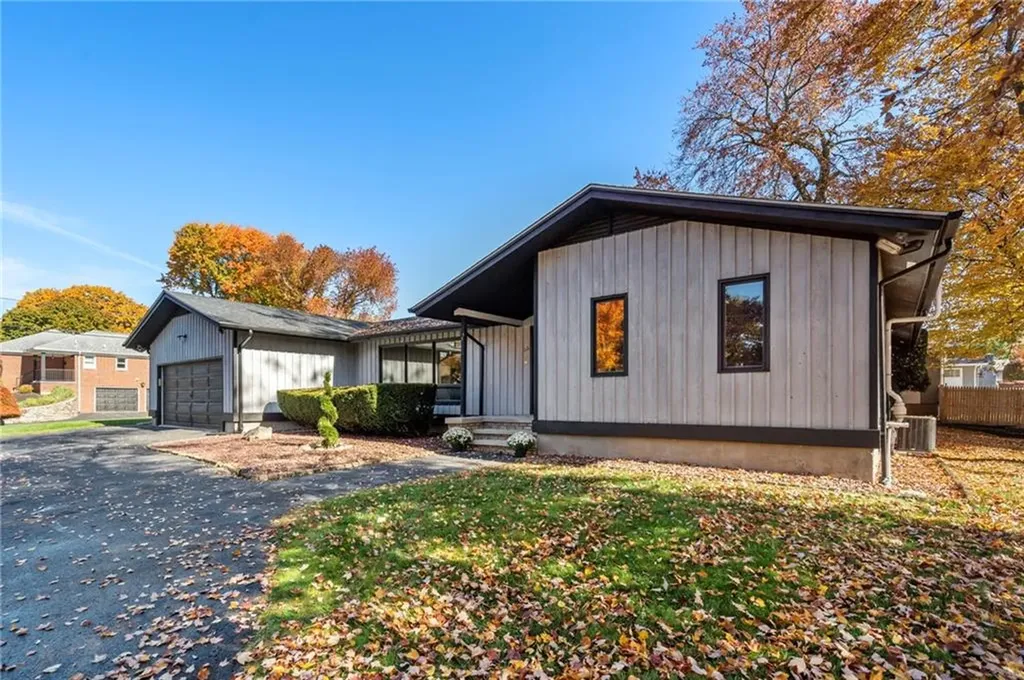 55 West River Parkway North Providence RI 02904