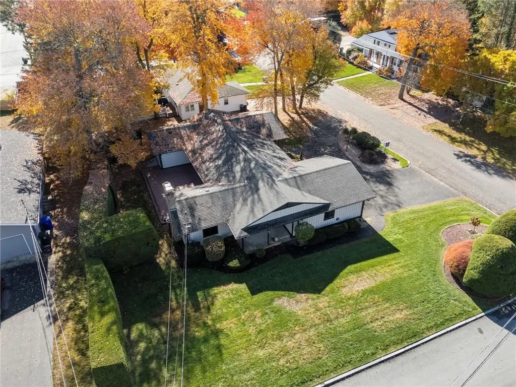 55 West River Parkway North Providence RI 02904