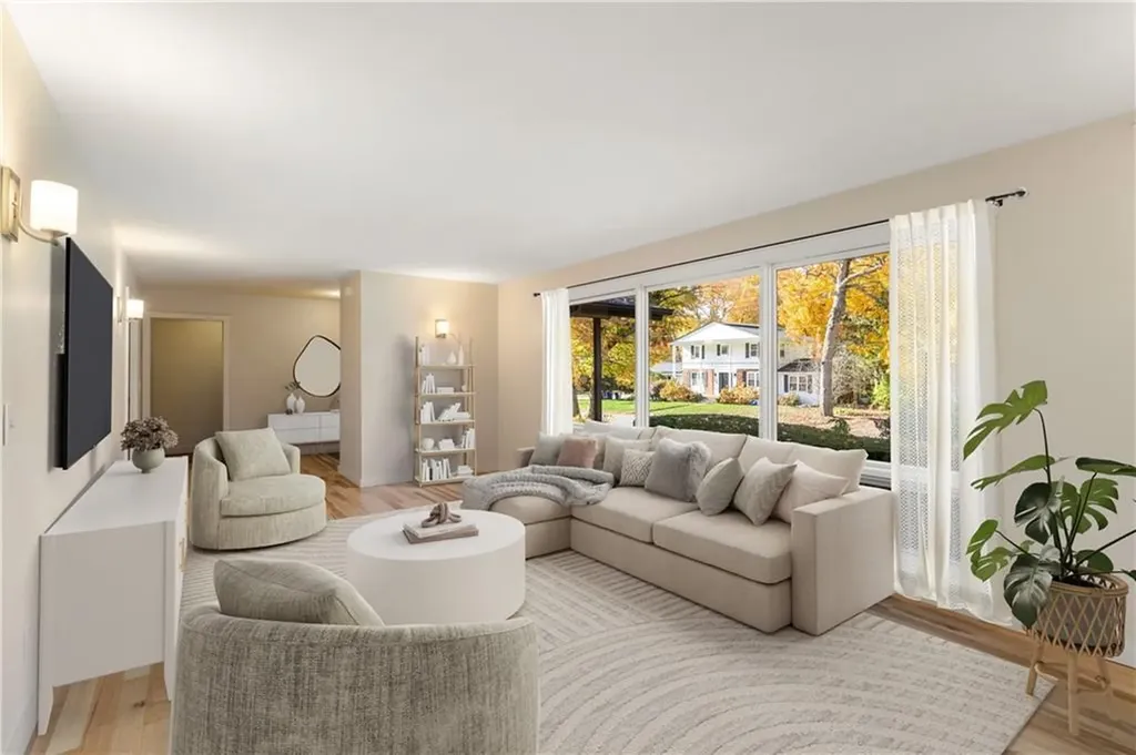 55 West River Parkway North Providence RI 02904