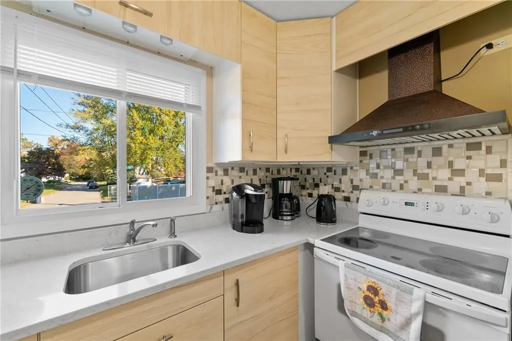 139 Park View Boulevard Cranston RI 02910