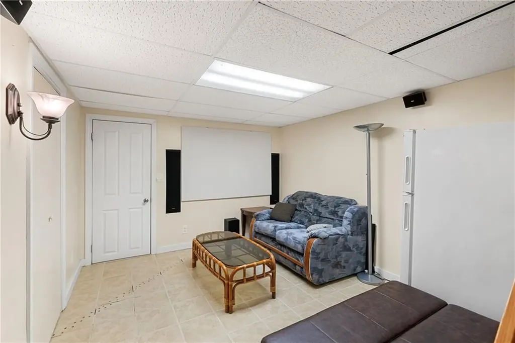 139 Park View Boulevard Cranston RI 02910