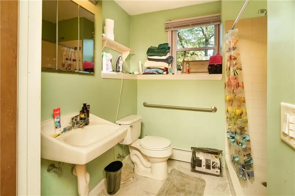 111 Brightside Avenue Warwick RI 02889