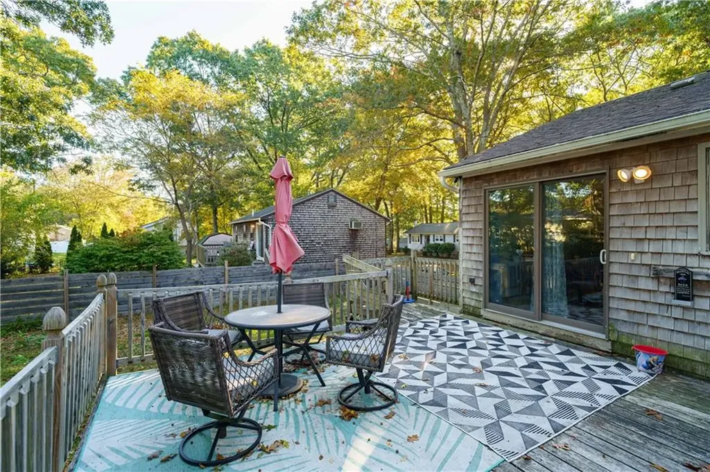 111 Brightside Avenue Warwick RI 02889