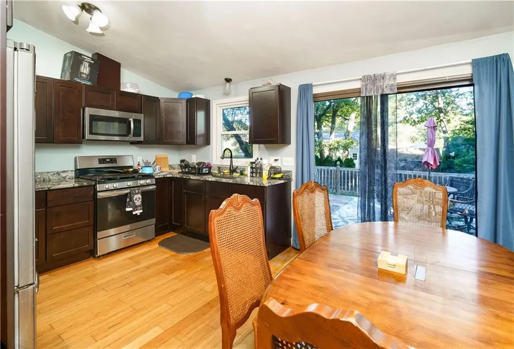 111 Brightside Avenue Warwick RI 02889