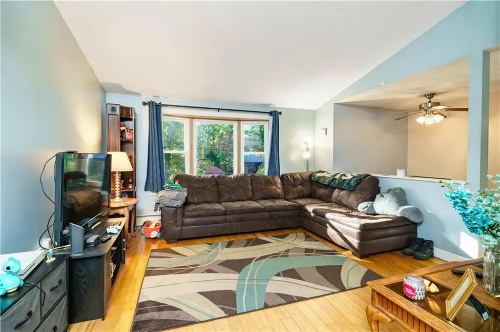 111 Brightside Avenue Warwick RI 02889
