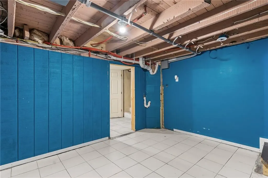 38 Calder Street Providence RI 02907