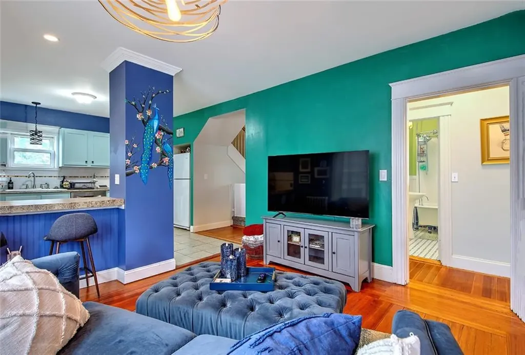 139 Colonial Avenue Cranston RI 02910