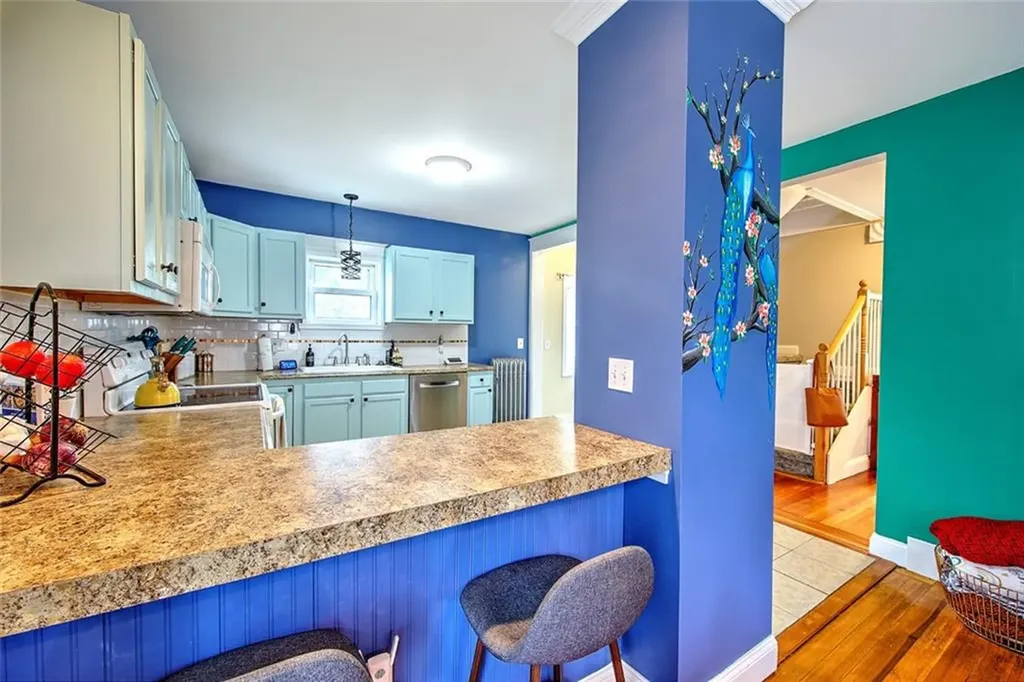 139 Colonial Avenue Cranston RI 02910