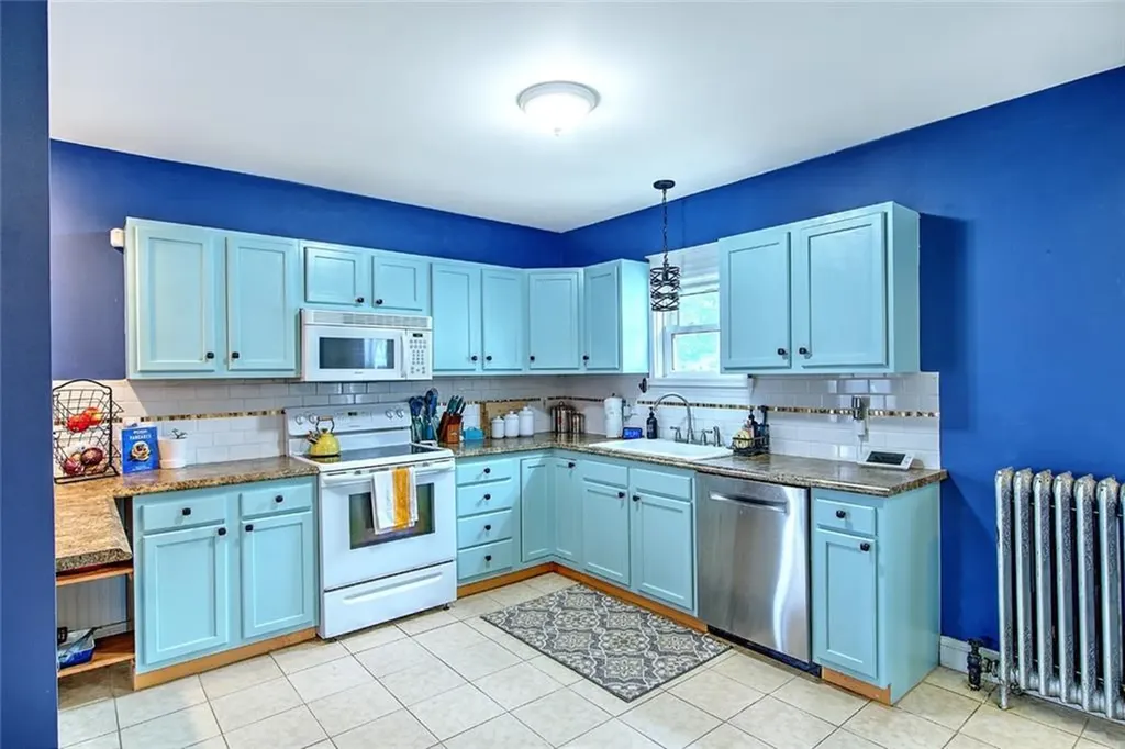 139 Colonial Avenue Cranston RI 02910