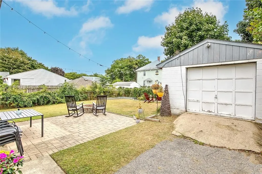 139 Colonial Avenue Cranston RI 02910