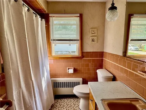 101 Warman Avenue Cranston RI 02920