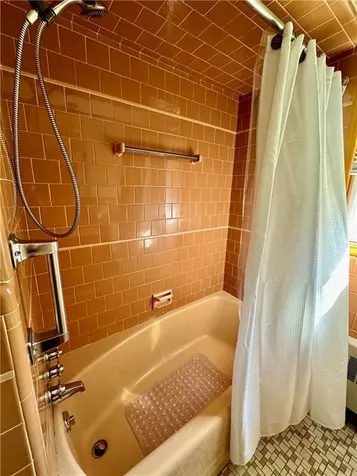 101 Warman Avenue Cranston RI 02920