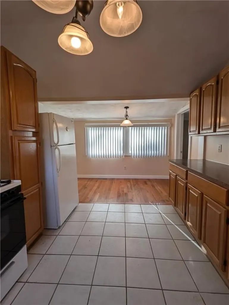 13 Plainfield Pike Foster RI 02825