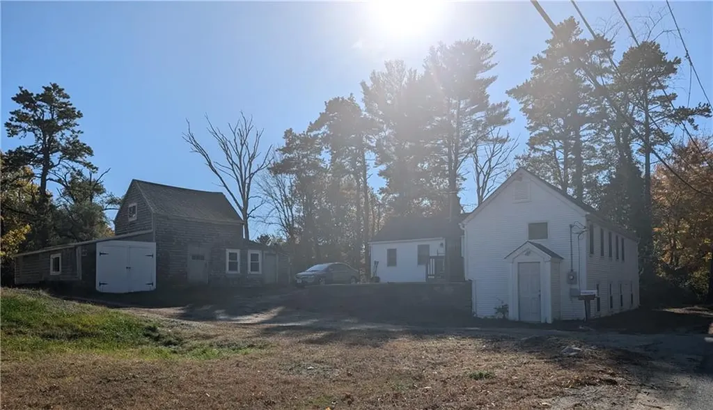 13 Plainfield Pike Foster RI 02825