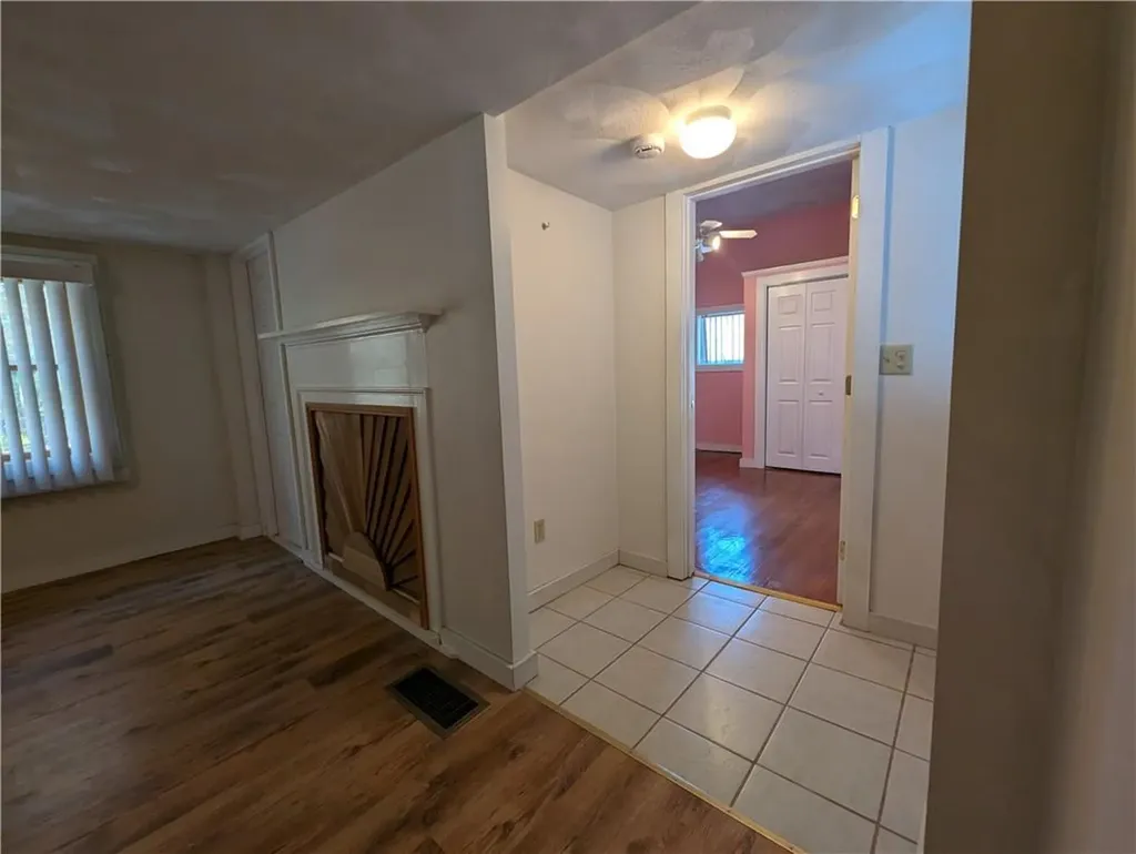 13 Plainfield Pike Foster RI 02825