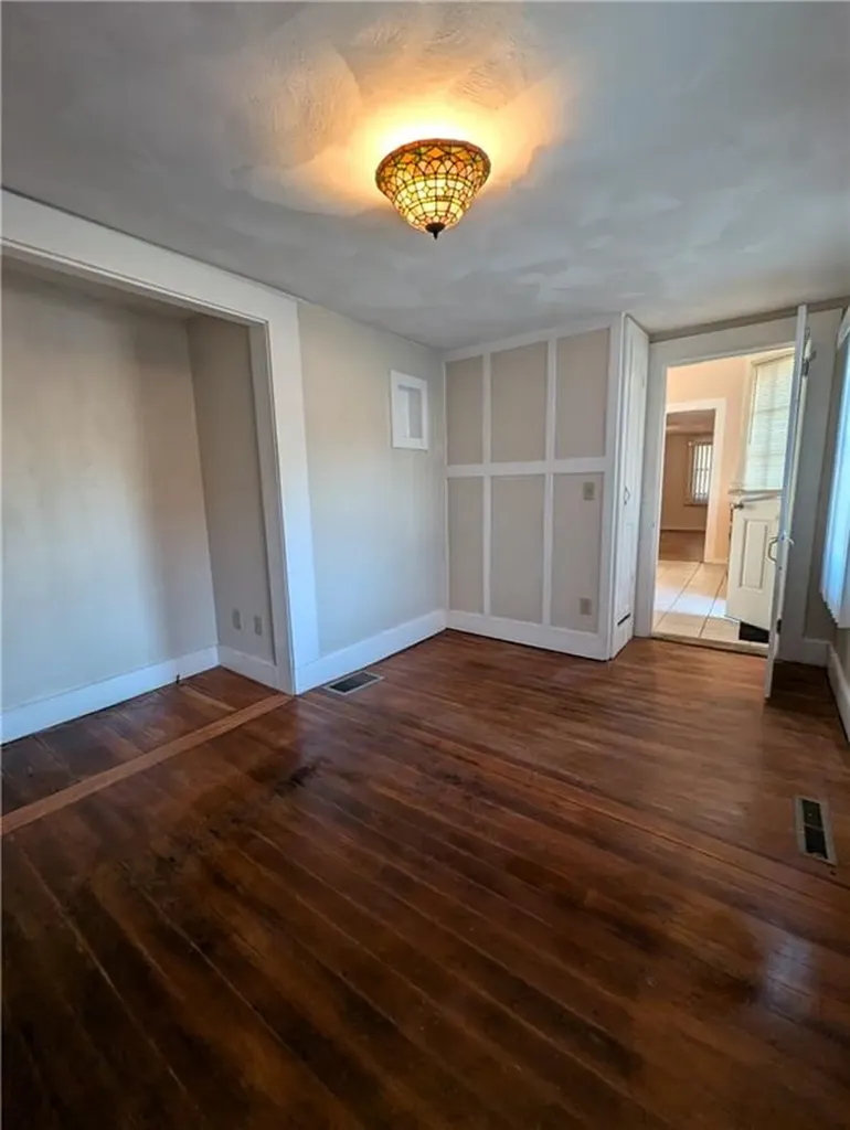 13 Plainfield Pike Foster RI 02825