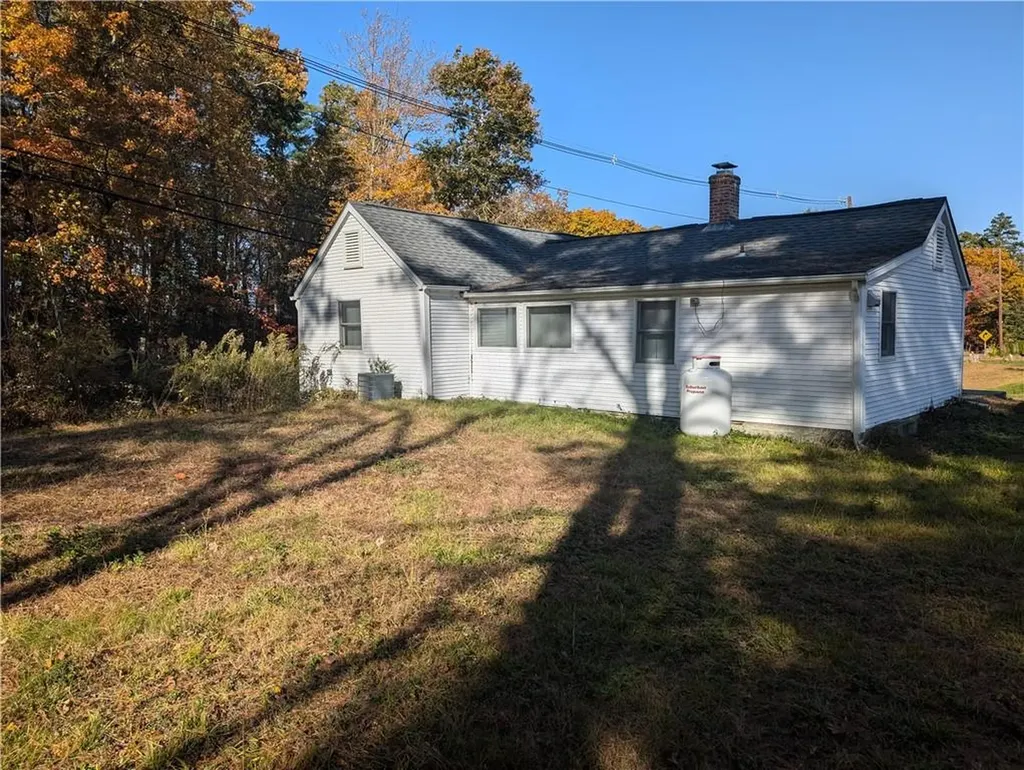 13 Plainfield Pike Foster RI 02825