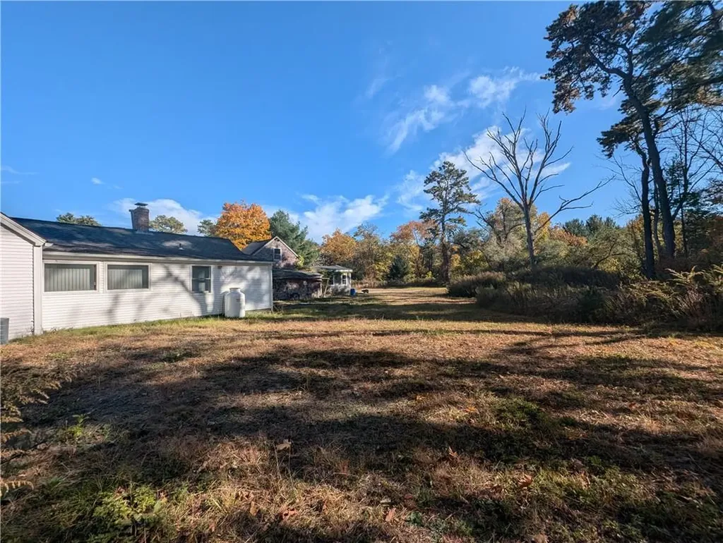 13 Plainfield Pike Foster RI 02825