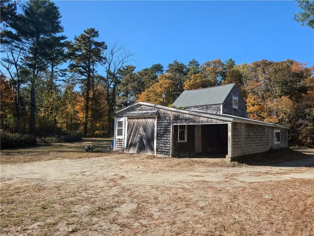 13 Plainfield Pike Foster RI 02825