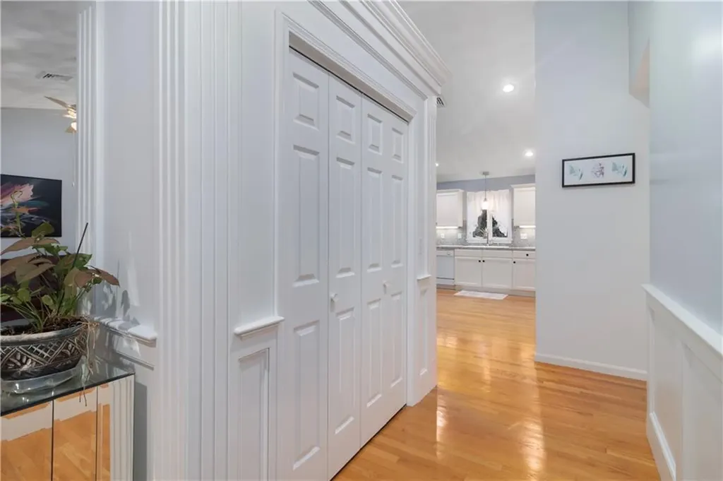 19 Derby Lane Cranston RI 02921