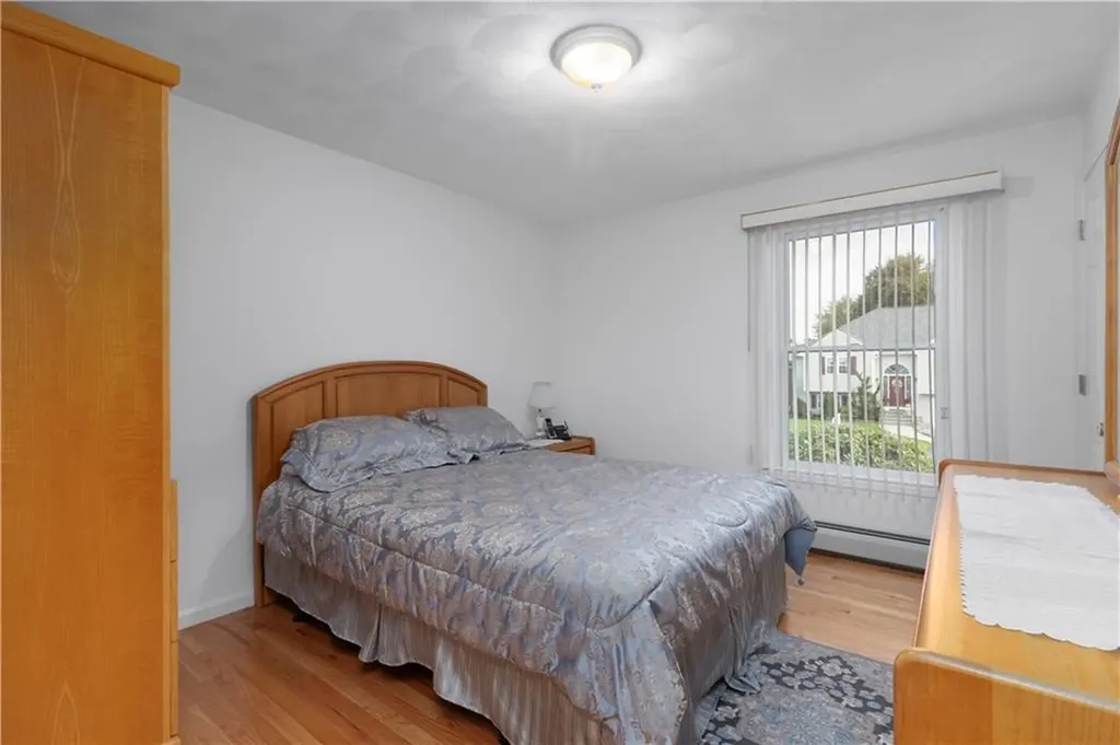 19 Derby Lane Cranston RI 02921