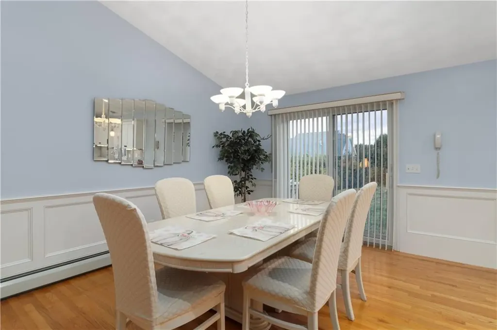19 Derby Lane Cranston RI 02921