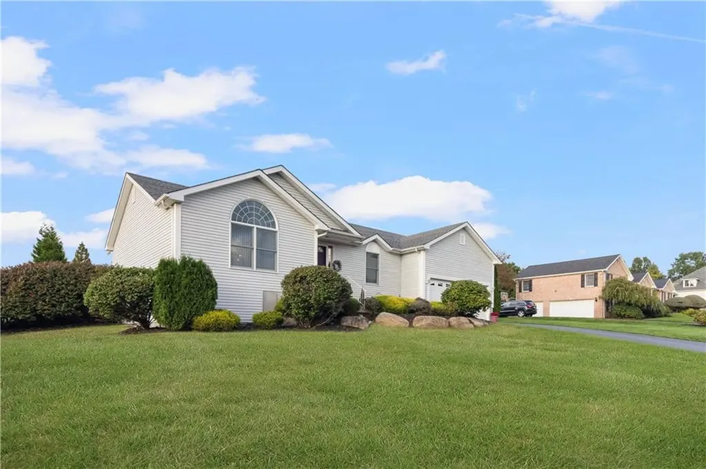 19 Derby Lane Cranston RI 02921