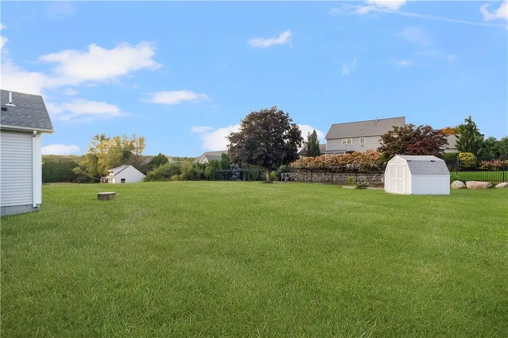 19 Derby Lane Cranston RI 02921
