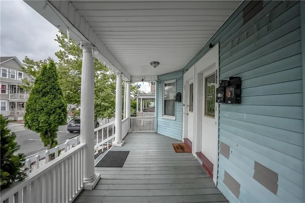 91 Lenox Avenue Providence RI 02907