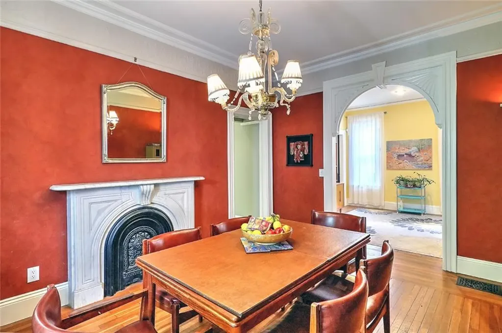 24 Messer Street Providence RI 02909