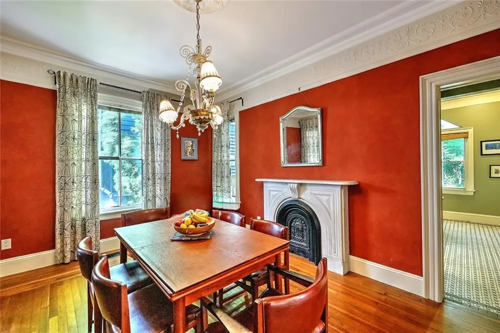 24 Messer Street Providence RI 02909