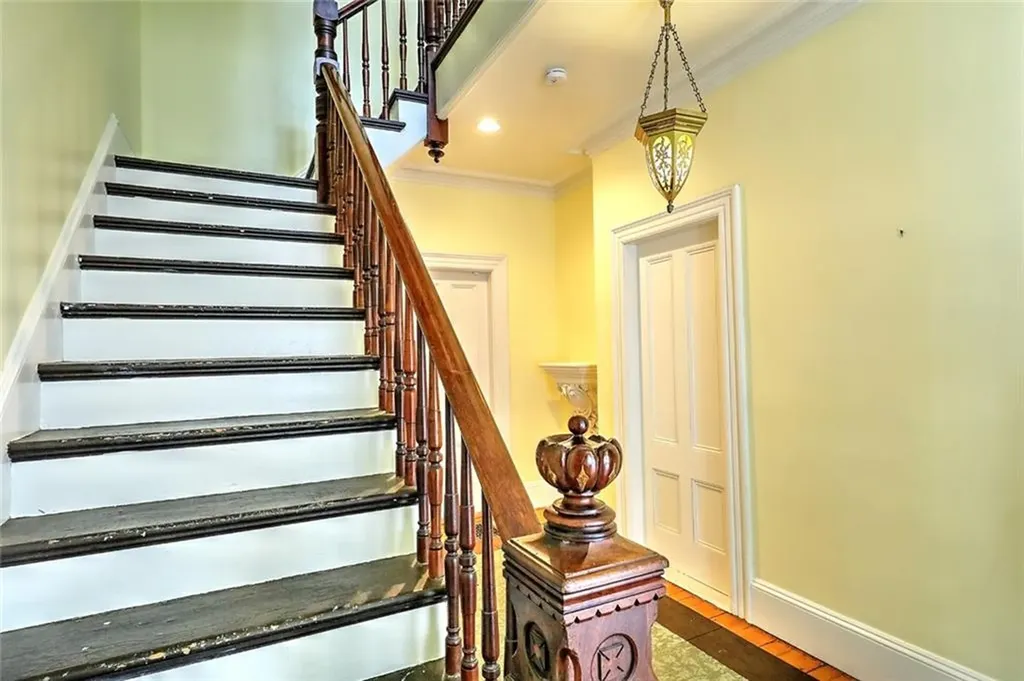 24 Messer Street Providence RI 02909
