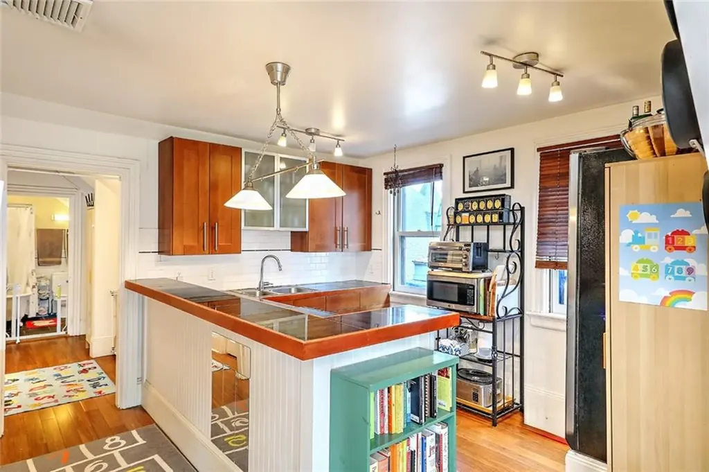 24 Messer Street Providence RI 02909
