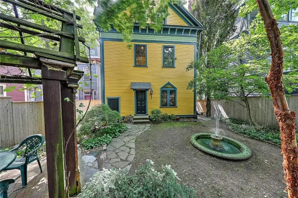 24 Messer Street Providence RI 02909
