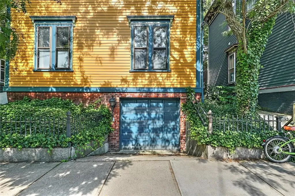 24 Messer Street Providence RI 02909