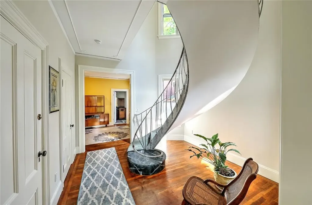24 Messer Street Providence RI 02909