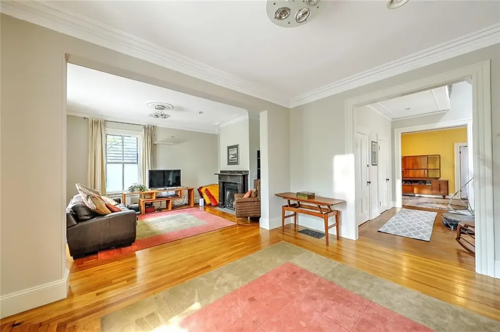24 Messer Street Providence RI 02909
