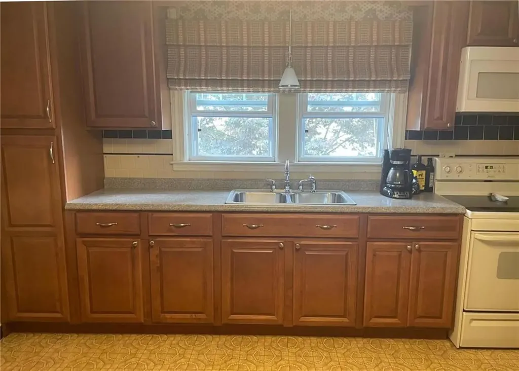 201 Sisson Street Providence RI 02909